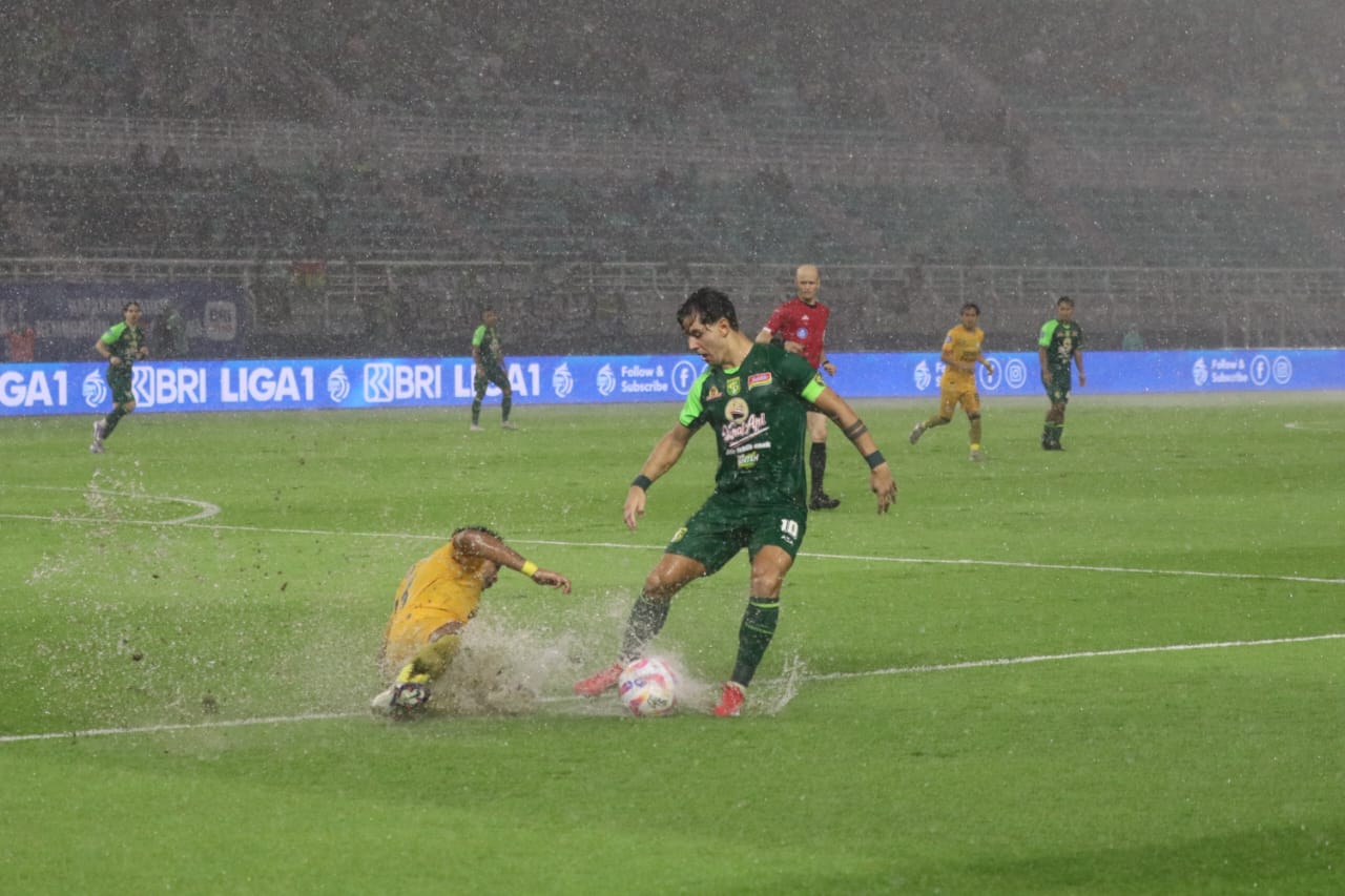 Persebaya vs Semen Padang 1-1 di Liga 1, Bruno Moreira Selamatkan Bajol Ijo
