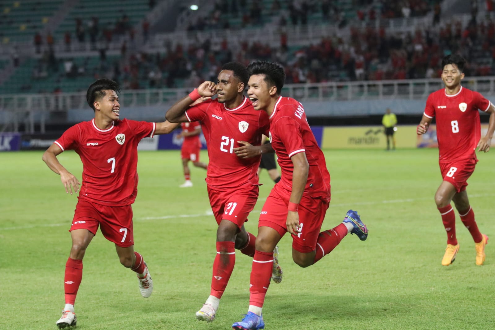 Garuda Muda Tak Terbendung: Indonesia Bungkam Kamboja 2-0 Piala AFF U-19 2024!