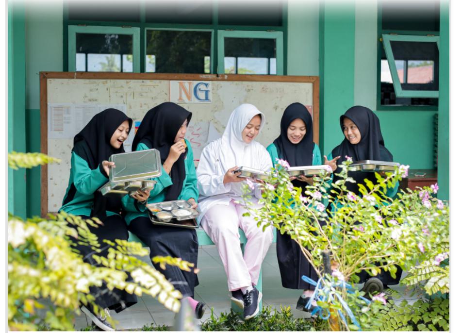 Program ’Makanan Gratis’ Indonesia Tampil di Sampul Jurnal Internasional