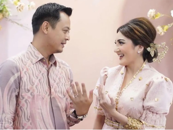 Menjanda 10 Tahun, Kiki Amalia Dilamar Pengusaha Tajir, Siap Sandang Status Baru sebagai Nyonya Besar