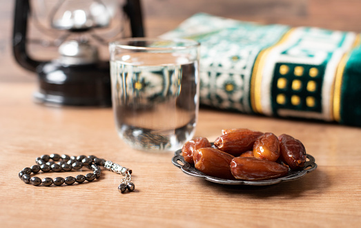 Bolehkah Qadha Ramadan Bersamaan dengan Puasa Sunnah Dzulhijjah?