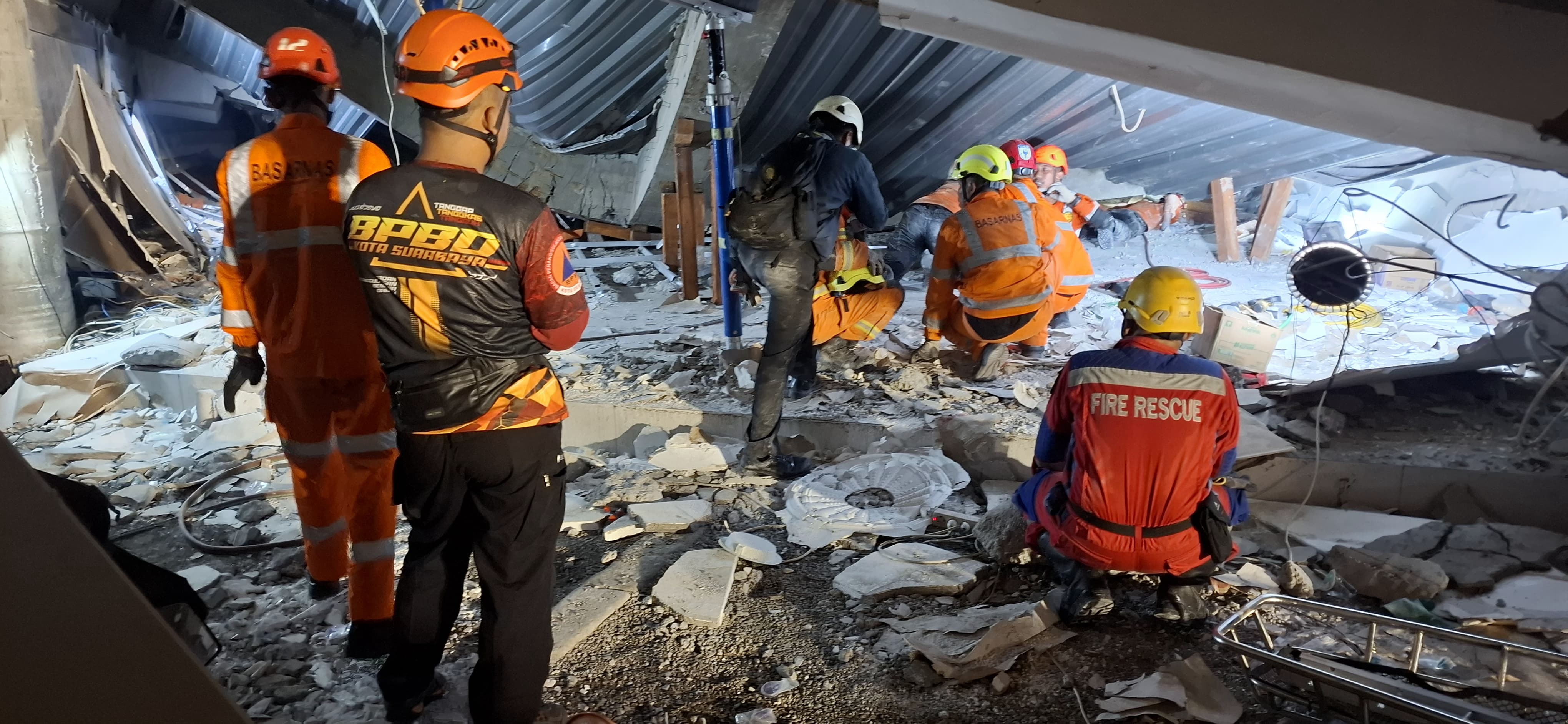 Update Jumlah Korban Tragedi Ponpes Al Khoziny: 99 Santri Selamat, 1 Meninggal Dunia