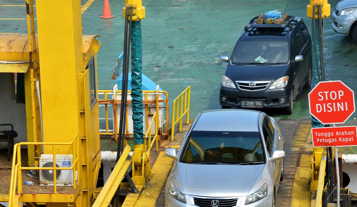Antisipasi Lonjakan Kendaraan, Penyeberangan Jawa-Sumatera Akan Dibagi ke 3 Pelabuhan