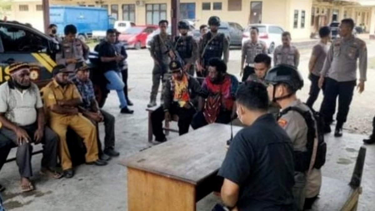 22 Warga Diduga Simpatisan KKB Papua Ditangkap, Warga Suku Ngalik Datangi Polres 