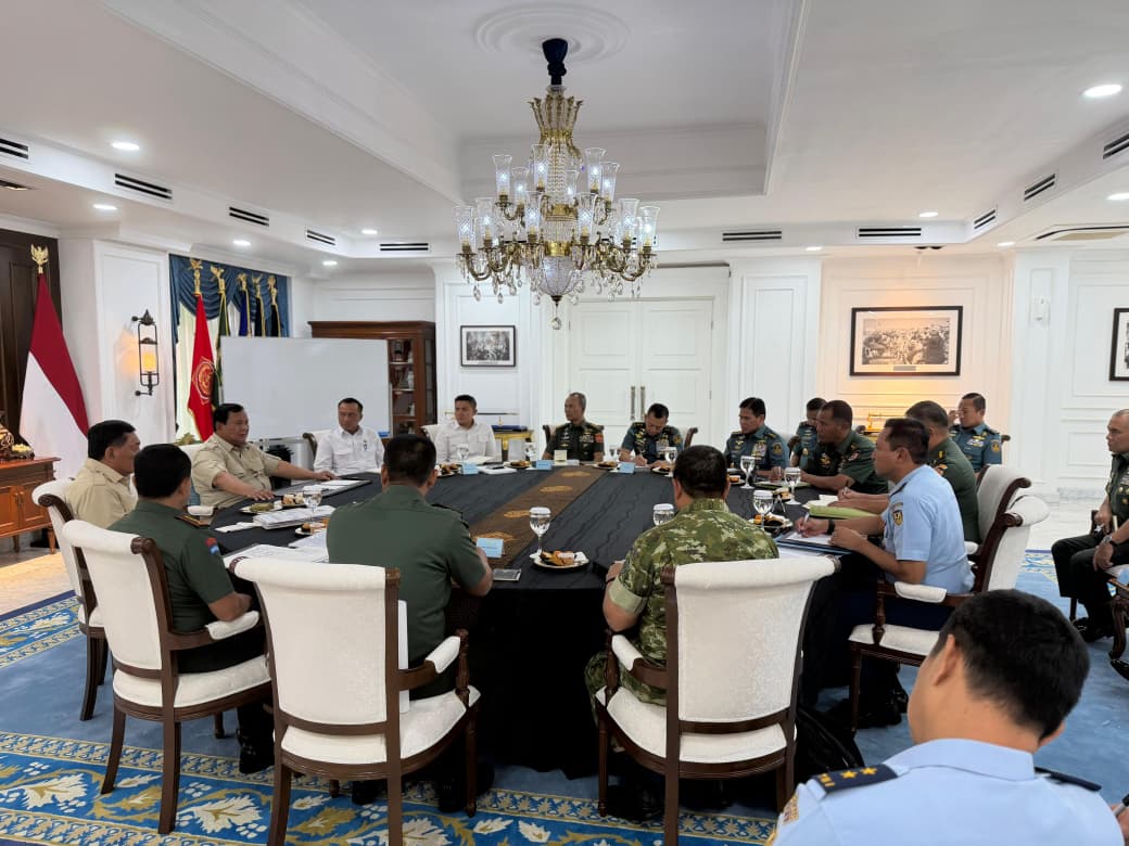 Prabowo Bertemu Pimpinan TNI di Istana, Bahas Strategi Pertahanan RI