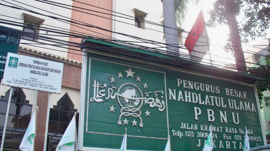 Yang Ilahi dan Yang Insani di Jalan Kramat