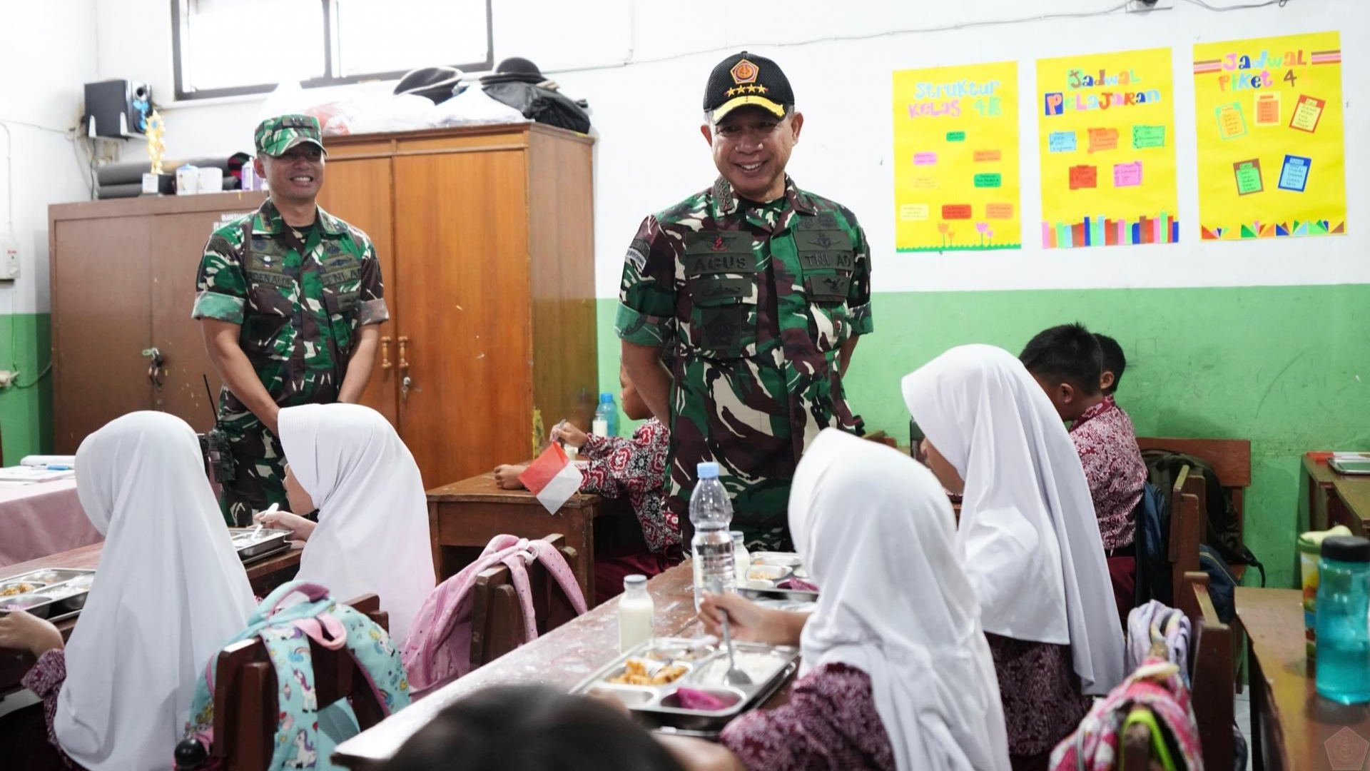  Akademisi: Keracunan Massal MBG Erat Kaitannya Disebabkan Campur Tangan Militer!
