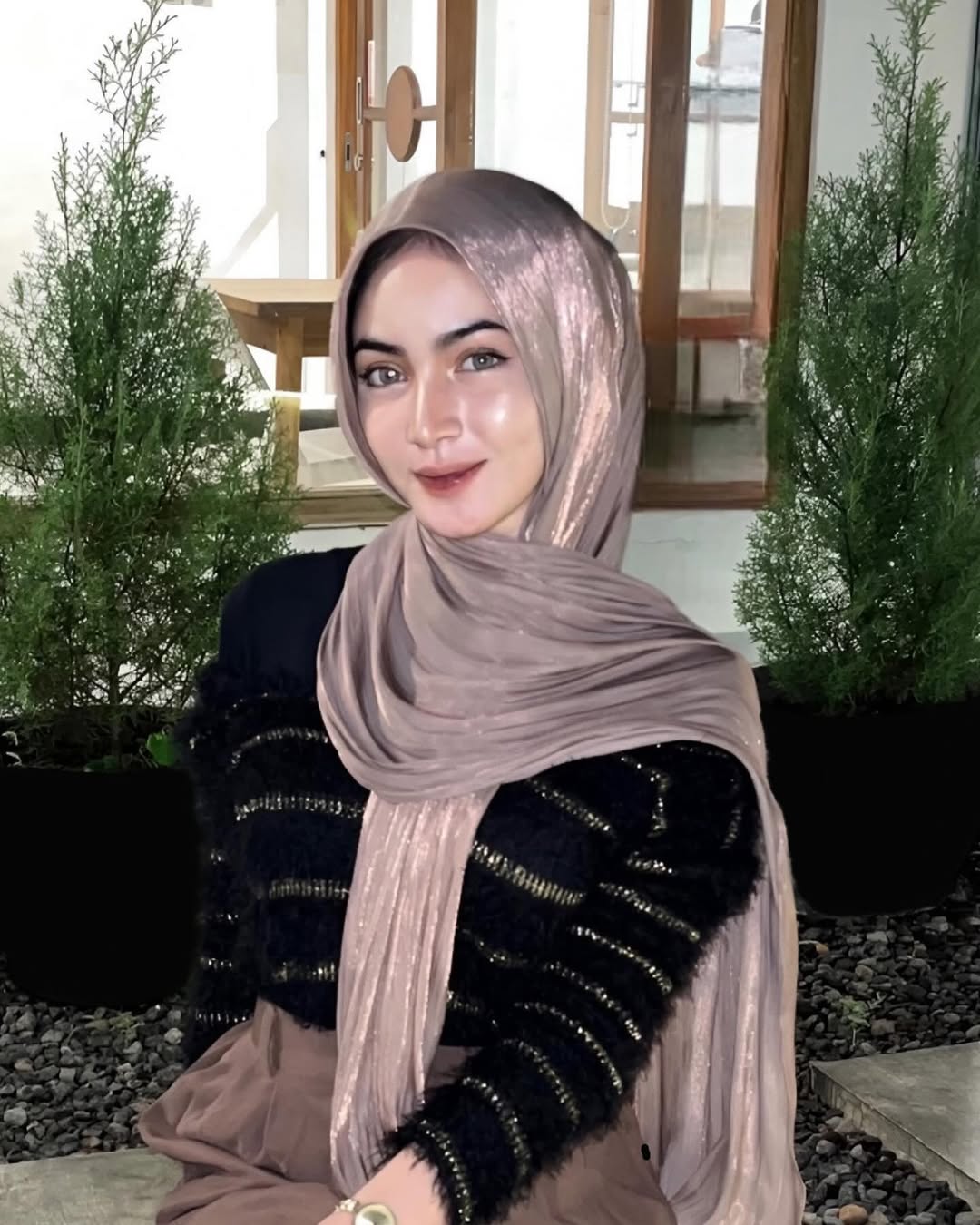 6 Tren Hijab Ramadhan 2025 ala Selebritas dan Influencer yang Bisa Anda Tiru