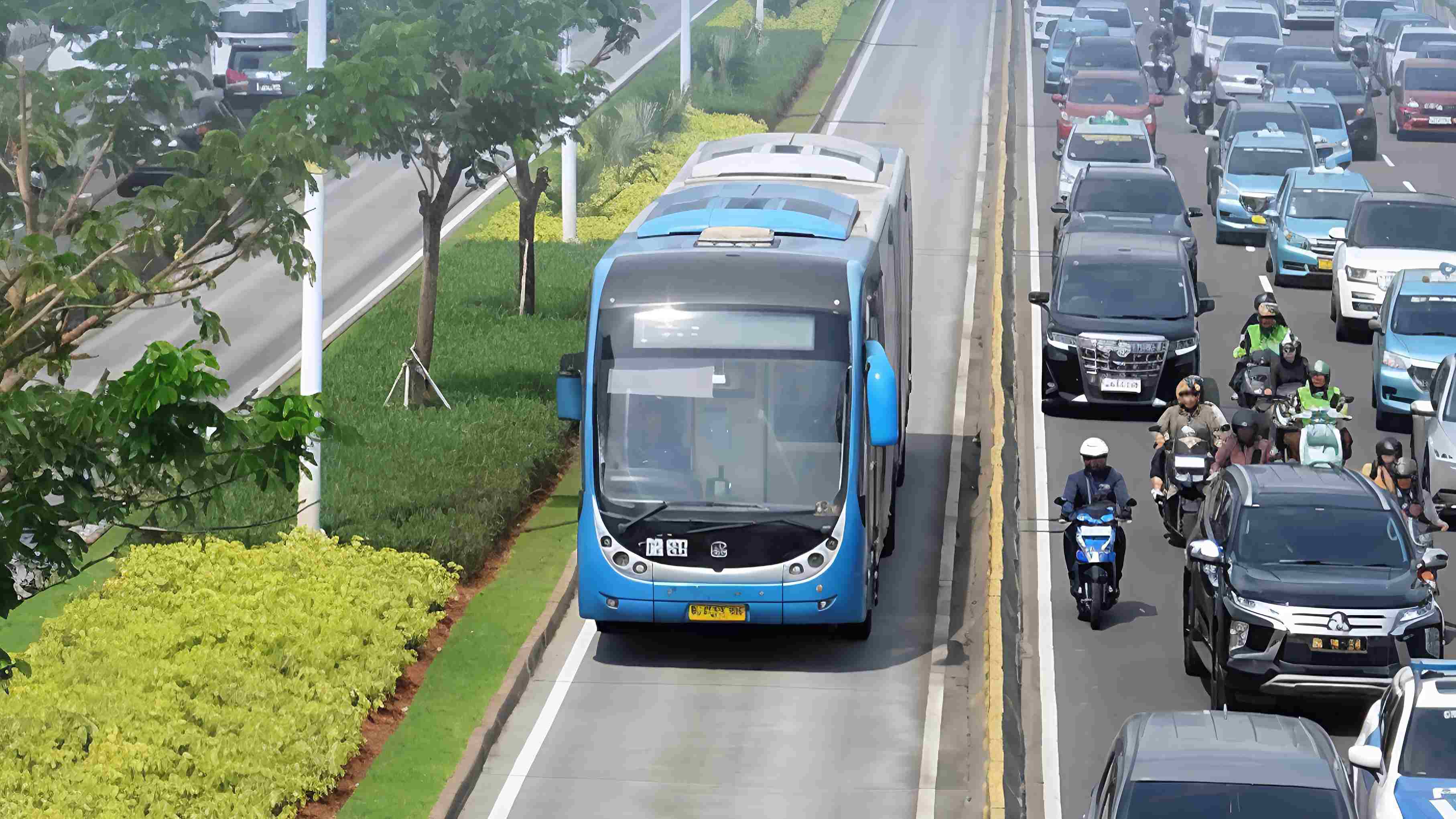 Transjakarta Tambah 151 Bus untuk Layani Pengunjung Perayaan HUT ke-80 TNI di Monas
