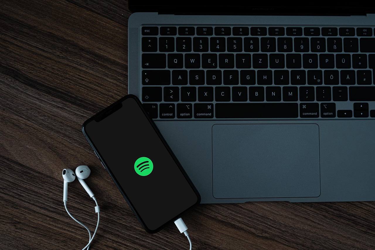 5 Lagu Indonesia Top Trending Spotify Per 10 Juli 2025, Dari Mangu Hingga You'll Be in My Heart
