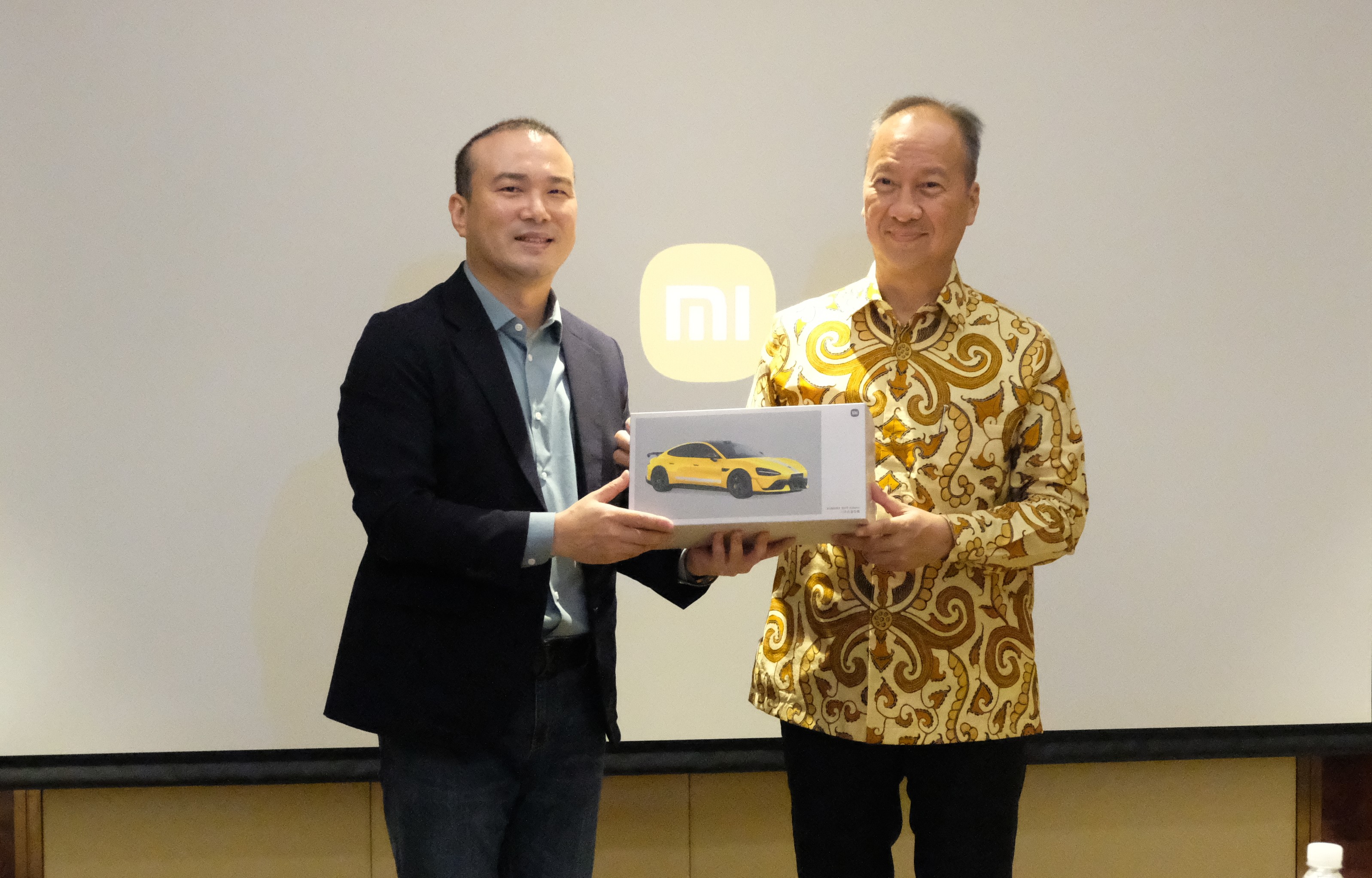 Perkuat Investasi, Kemenperin Ajak Xiaomi Produksi Tablet di Indonesia