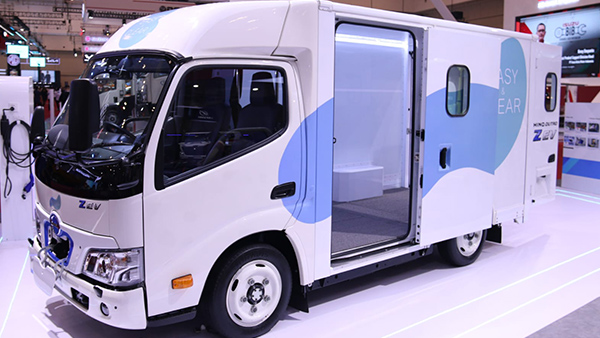 Dutro Z EV Diperkenalkan Hino di GIIAS 2022, Pertahan Market Leader Selama 22 Tahun