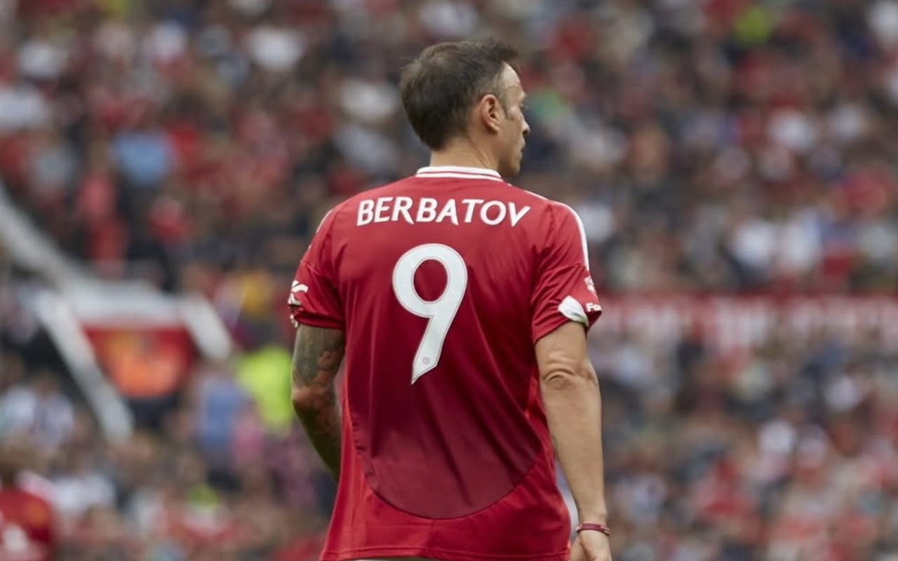 Berbatov Minta MU Tak Terburu-buru Angkat Carrick Jadi Manajer Tetap: Situasinya Mirip Solskjaer