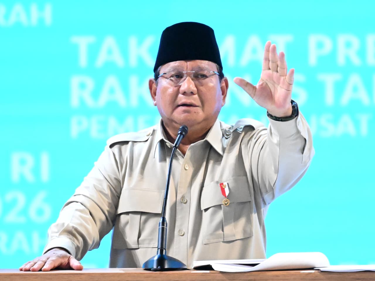 Keluhan Turis soal Pantai Bali Kotor Sampai ke Prabowo, Langsung Tegur Bupati Hingga Gubernur Bali