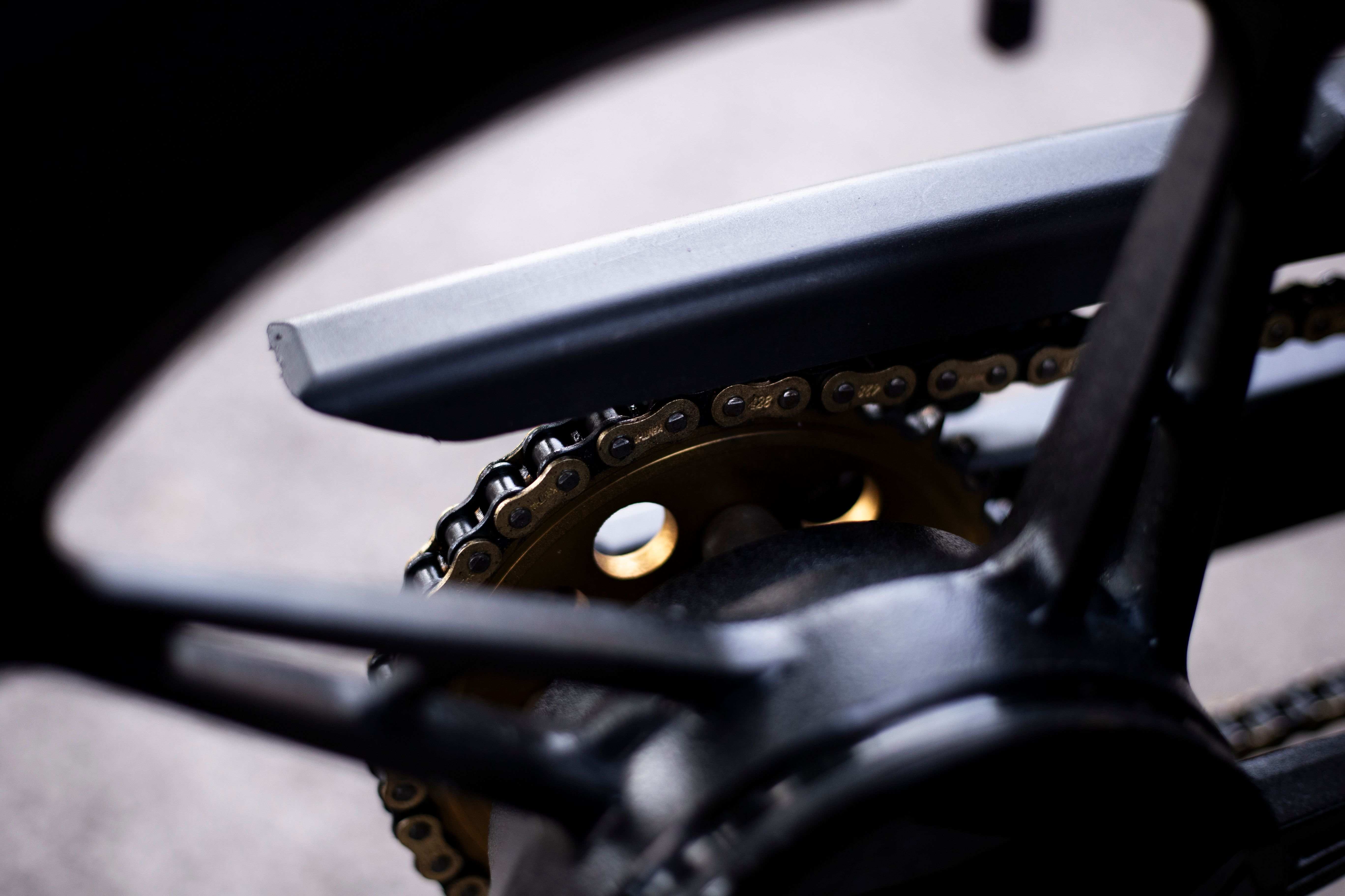 6 Tips Merawat Rantai Motor saat Musim Kemarau Berdebu agar Tetap Awet