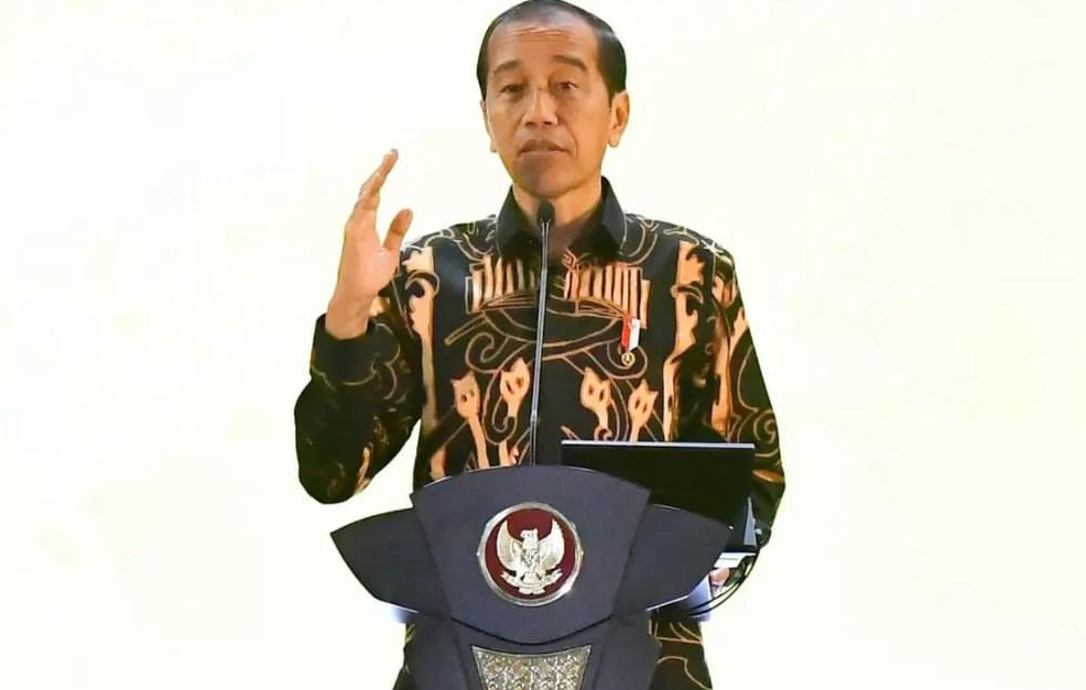 Respons Jokowi Soal Sosok 'T' yang Katanya Pengendali Judi Online dan Kebal Hukum