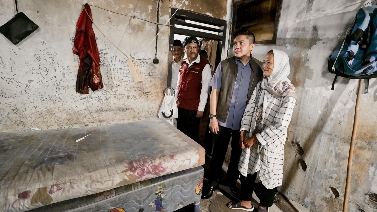 Saat Seskab, Mensos, dan MenPU Lihat dari Dekat Rumah Galih, Calon Siswa Sekolah Rakyat