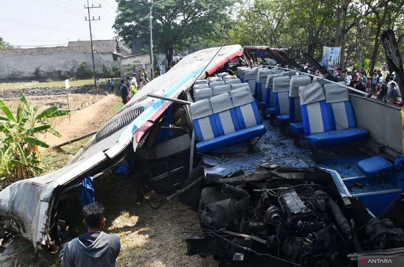 Tetap Tiga Orang, Berikut Identitas Korban Tewas Tabrakan Maut Bus Eka vs Sugeng Rahayu di Ngawi 