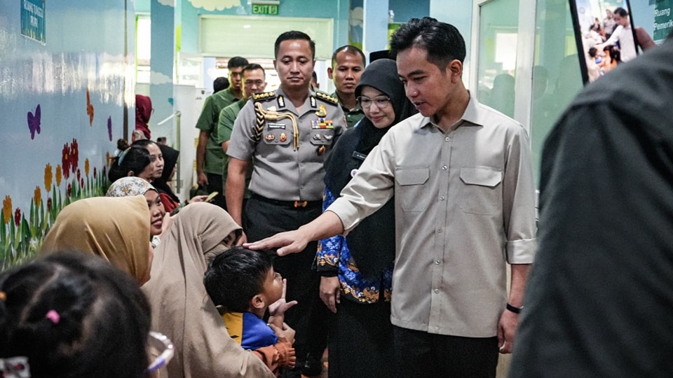 Wapres Gibran Kunjungi Puskesmas Kembangan, Tinjau Layanan Cek Kesehatan Gratis