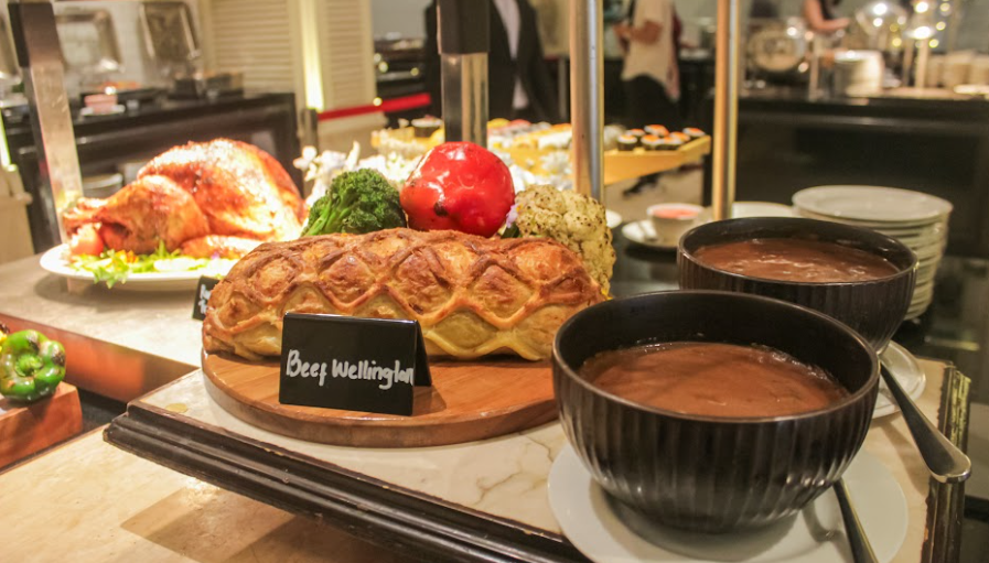 Java Paragon Hotel Surabaya Gelar Festive Fantasia, Perkenalkan 5 Menu Nataru