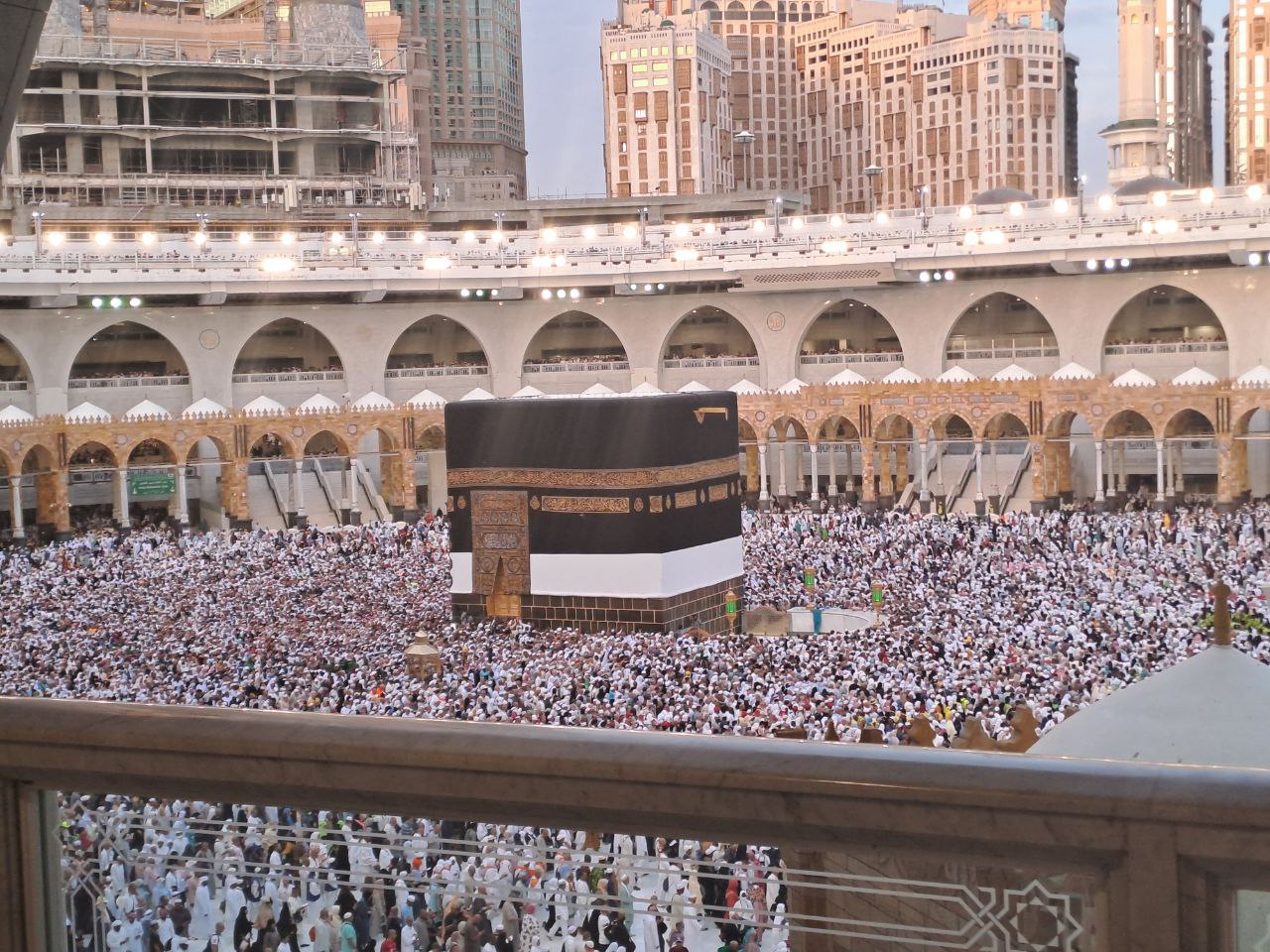 Operasional Keberangkatan Haji Berakhir Hari Ini, Seluruh Jemaah Telah Tiba di Tanah Suci 