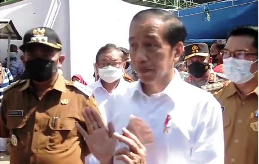 Jokowi Minta Aparat Hukum Usut Tuntas Mafia Minyak Goreng