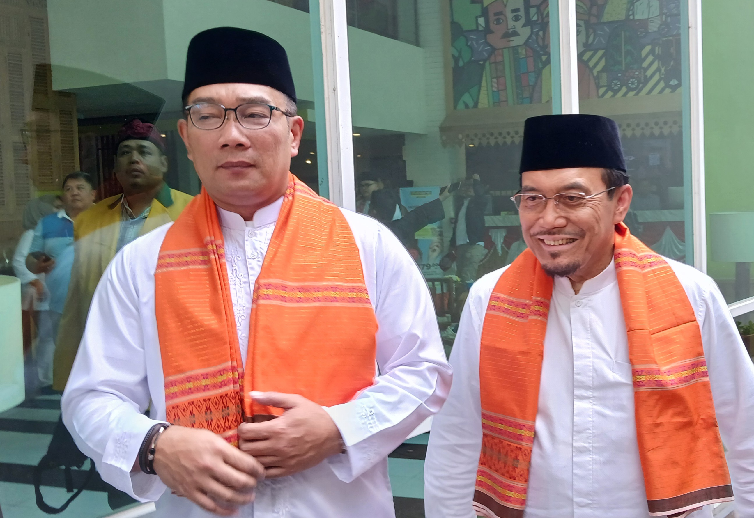 Survei Disway: Elektabilitas Ridwan Kamil 44%, Ungguli Pramono 40%