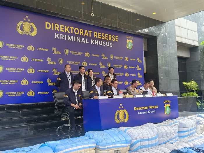 Polisi Sita 439 Bal Pakaian Bekas Ilegal Diduga Asal Korsel, Jepang, dan Tiongkok