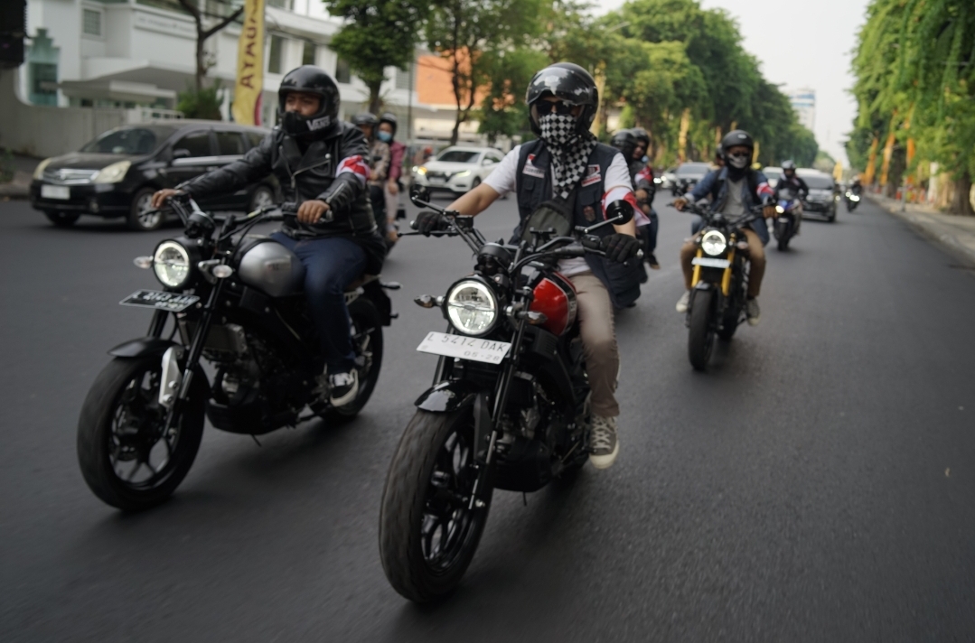 Turing Pahlawan Yamaha STSJ, Lakukan Tabur Bunga di Makam Pejuang