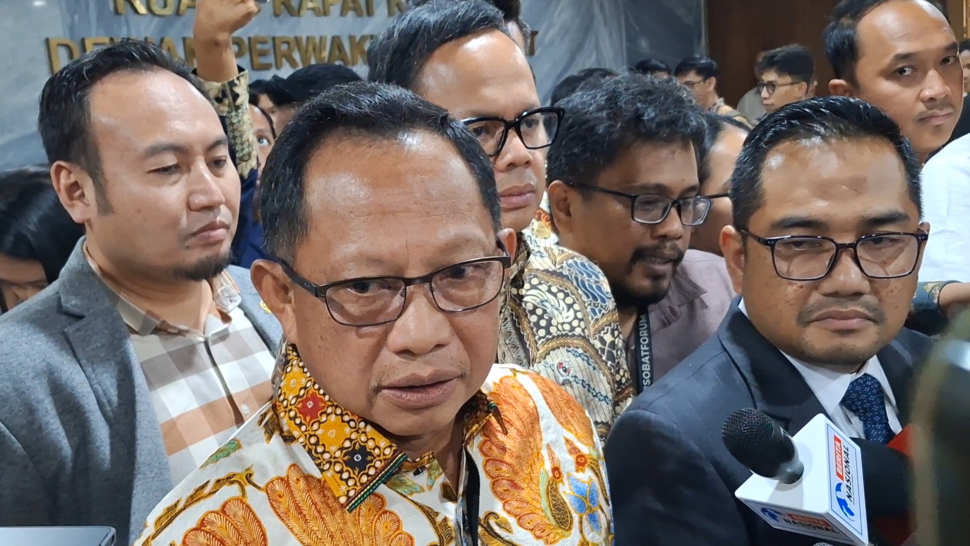 Mendagri akan Lapor Presiden Soal Usulan Revisi UU Politik Melalui Omnibus Law