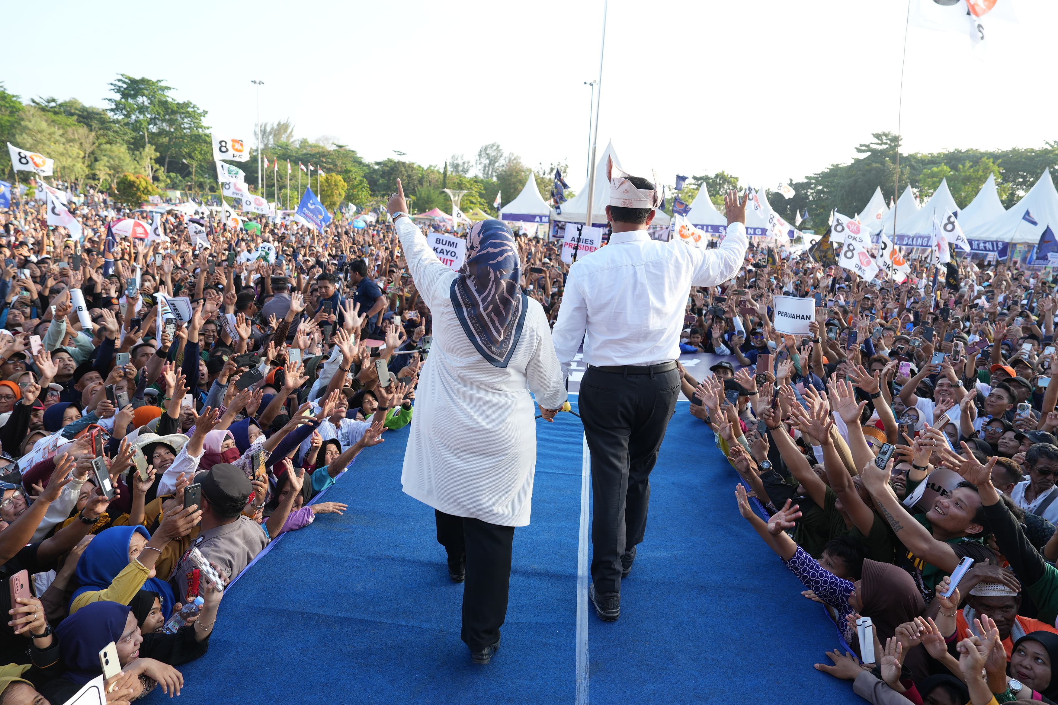 Kampanye di Dumai, Anies Dengarkan Testimoni Murid dan Pengajar Muda Indonesia Mengajar