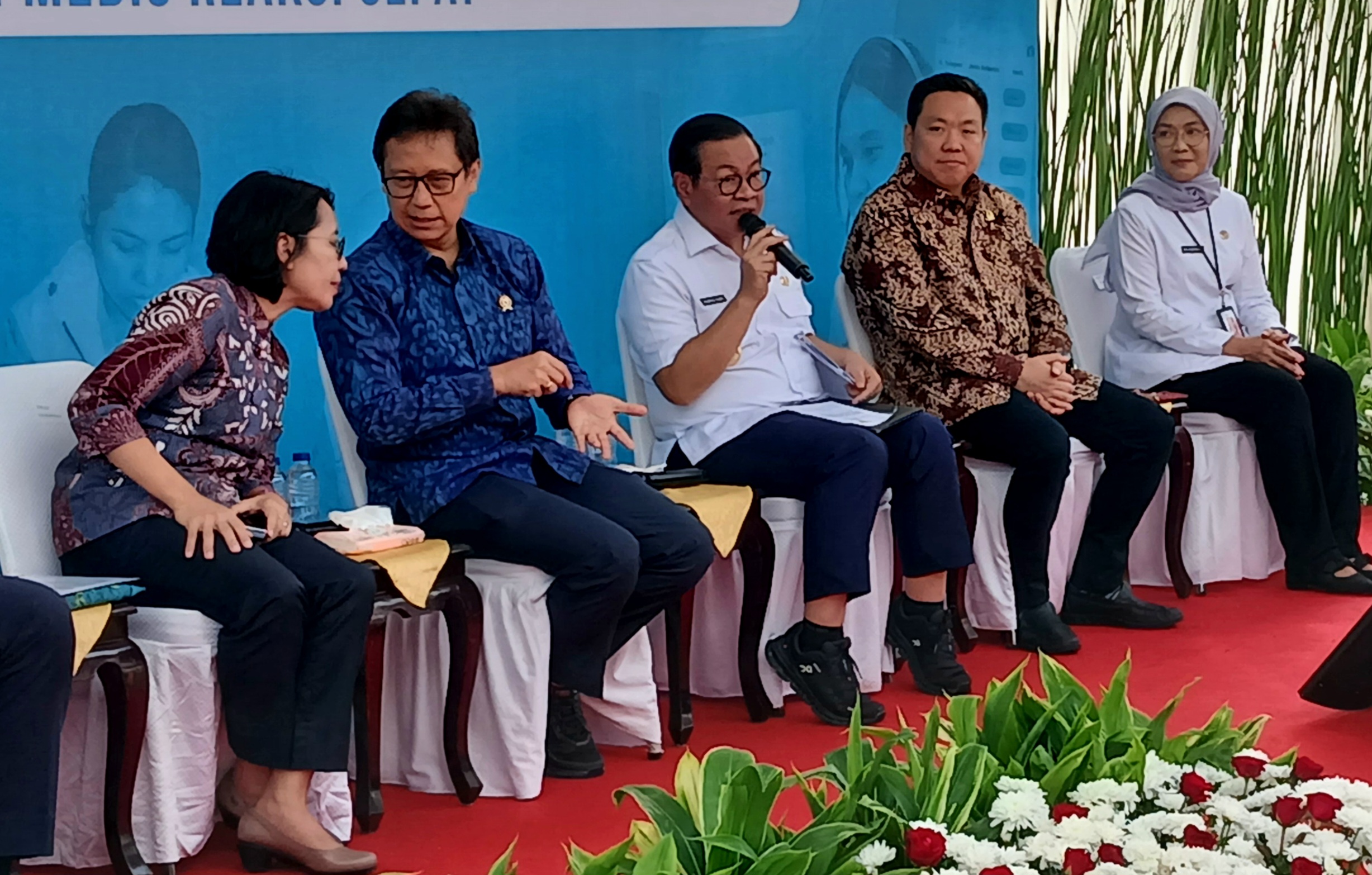Pramono Luncurkan Program JakCare, Layanan Konseling Gratis 24 Jam
