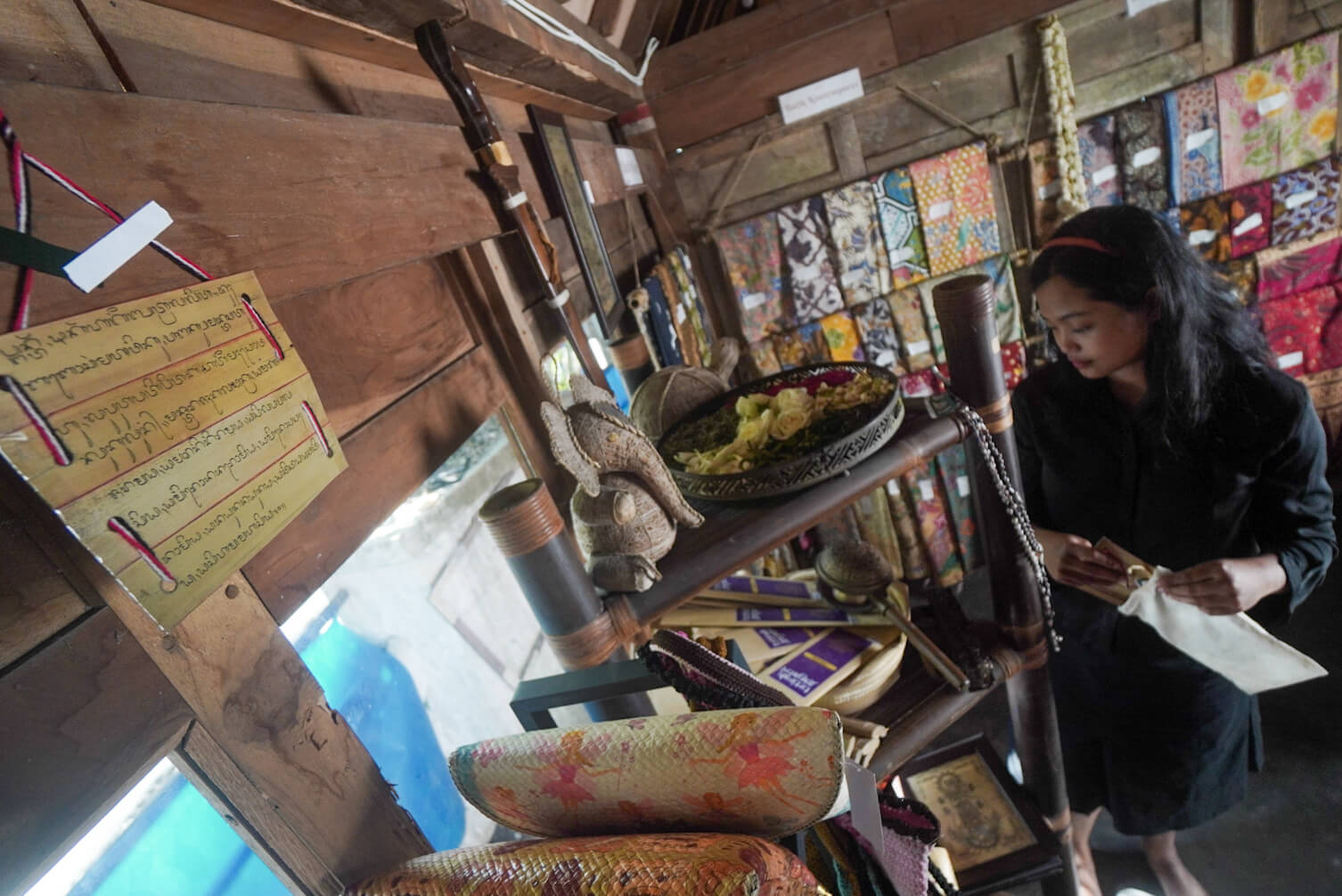 ALIT Indonesia buka Galeri  Dewa Dewi Ramadaya: Tampilkan Ragam Kekayaan Nusantara di Surabaya