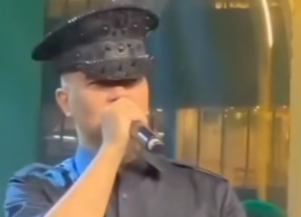 Momen Ahmad Dhani Goda Inara Rusli di Atas Panggung, Netizen Bilang Cocok Sama Mulan