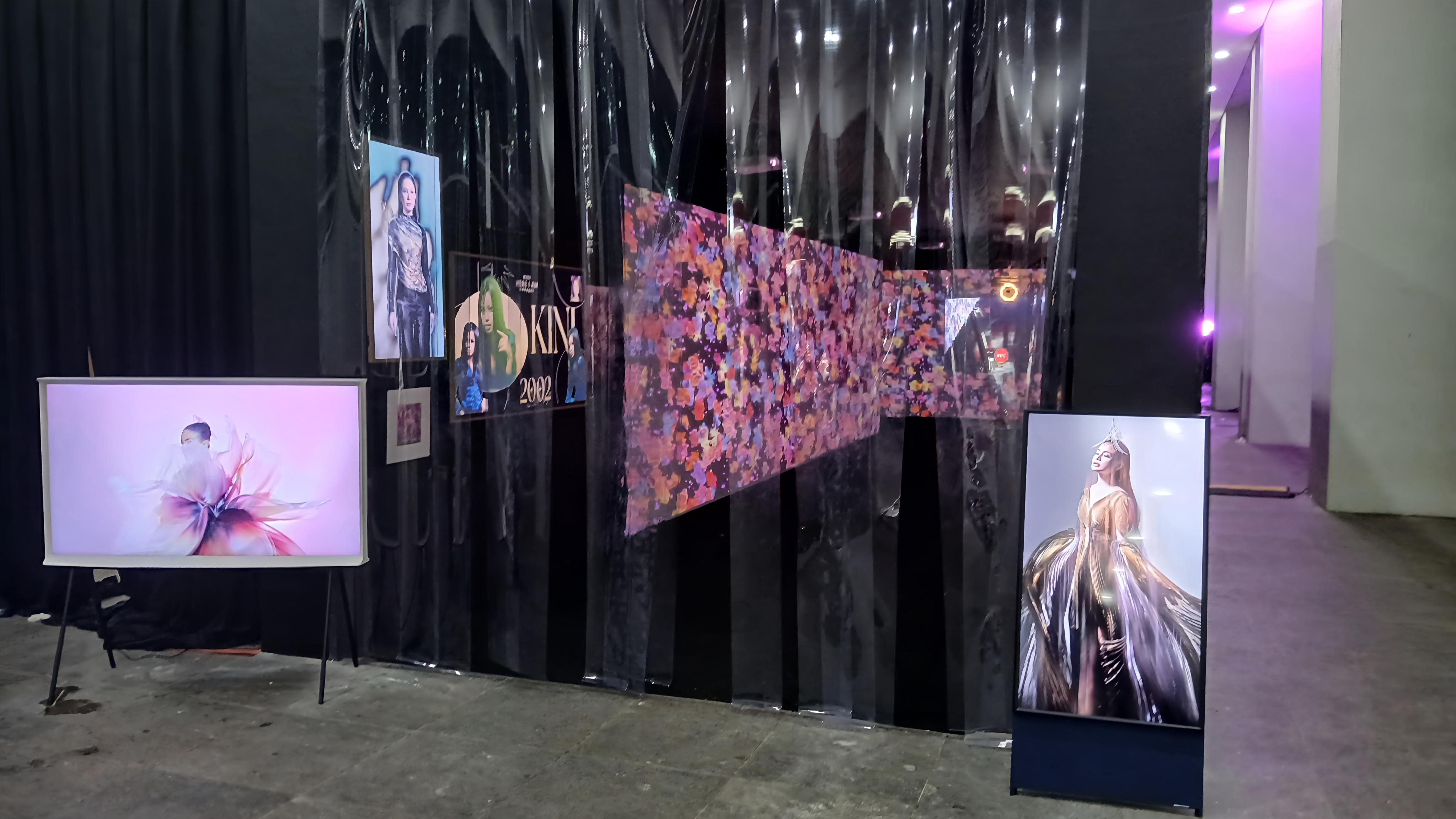 Keseruan Konser Perjalanan Karier 30 Tahun Rossa: Here I Am