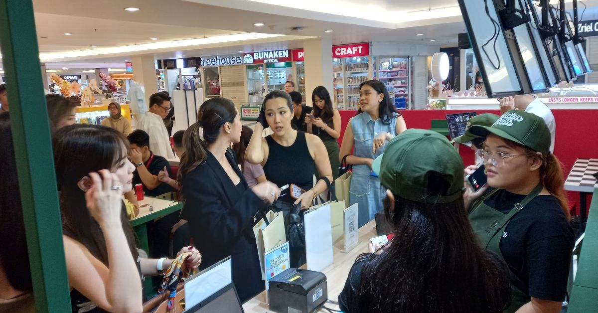 Drive-Thru Belanja Luxury Brand, Maksimal 15 Menit di Dalam Butik