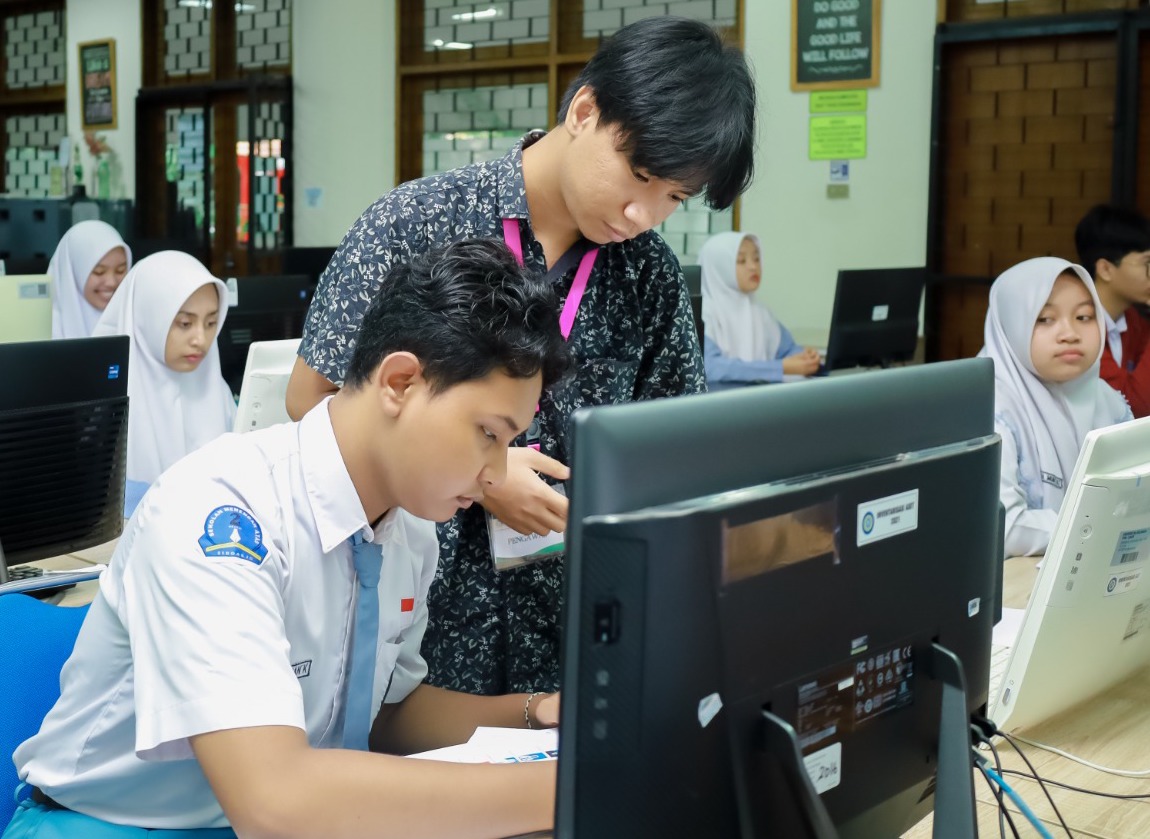 Golden Ticket Unair Diperebutkan 6.206 Pelajar dari 23 Provinsi, Bersaing Ketat di OSA 2025