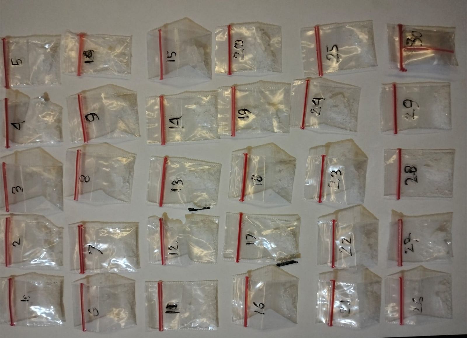 Digerebek Saat Tidur, Pria di Tangerang Ketahuan Simpan 30 Paket Sabu di Dompet