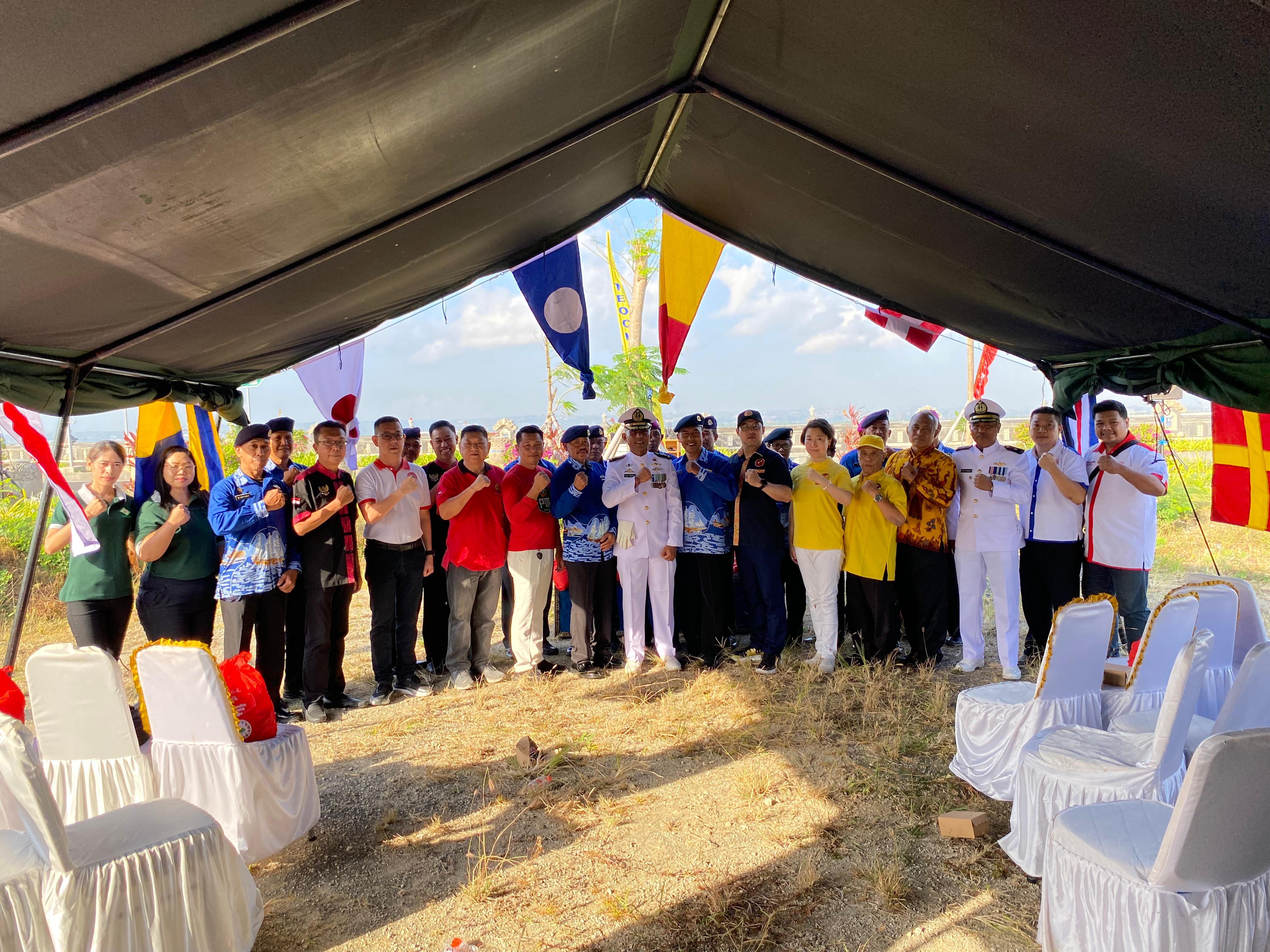 Meriahkan HUT ke-80 RI, 13 Organisasi Tionghoa Bali dan Lanal Denpasar Beri Kado Istimewa untuk Veteran