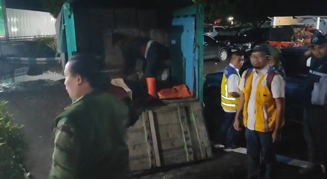 Kementerian PU Kerahkan Alat Berat Antisipasi Banjir Lahar Dingin, Bantuan Bagi Pengungsi Semeru Terus Mengalir