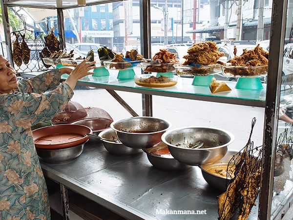 5 Tempat Makan yang Masih Buka saat Sahur di Surabaya