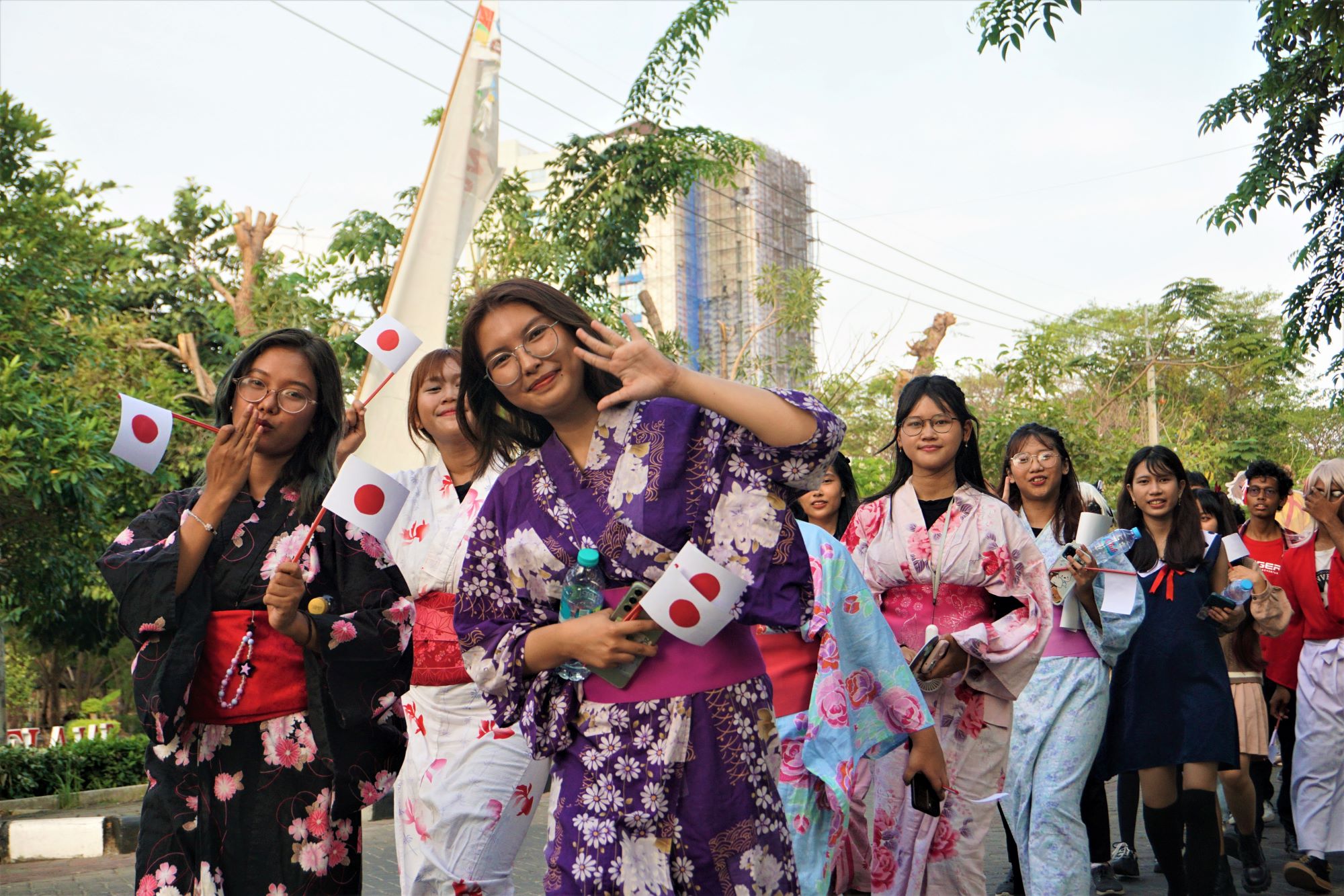 Potret Kemeriahan Festival Bulan Bahasa dan Seni Unesa 2024