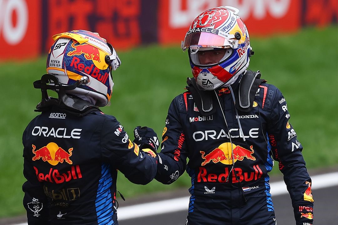 GP Tiongkok: Dua Kali Safety Car, Max Verstappen Tetap Menang