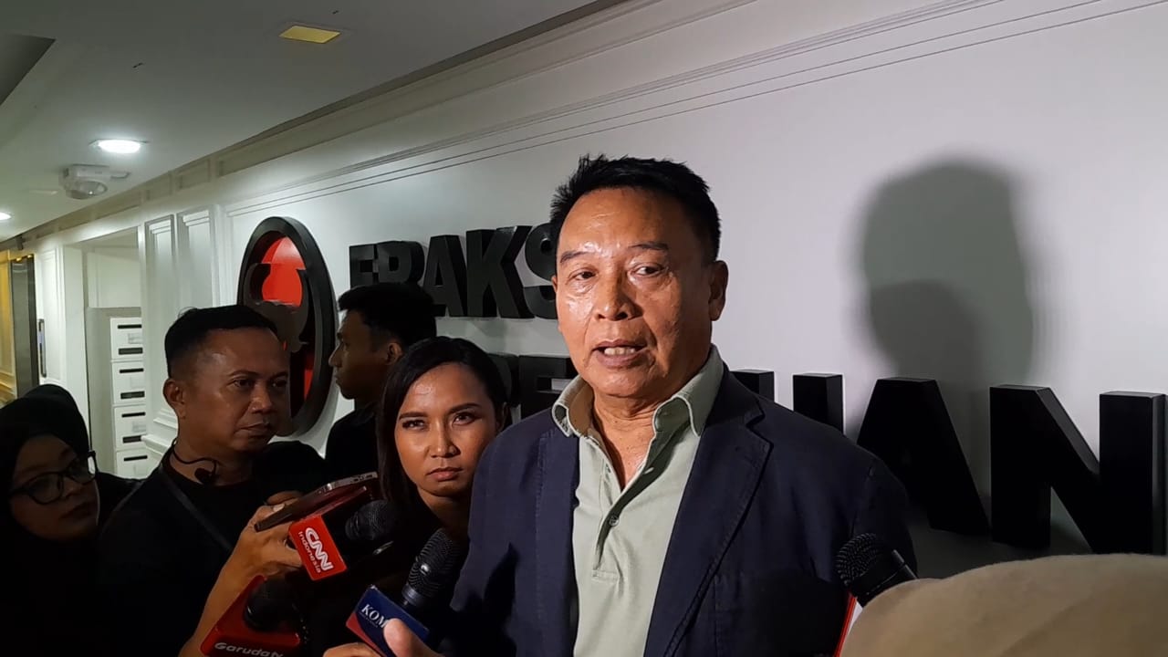 Politikus Golkar Sebut Sulit Dapat Uang Halal di DPR, TB Hasanuddin: Gaji Lebih dari Cukup, Jangan Gak Bersyukur