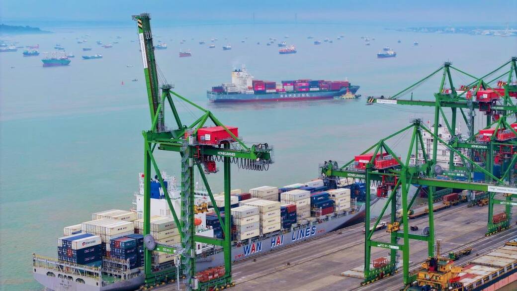 Teluk Lamong Catat Throughput 1,2 juta TEUs  