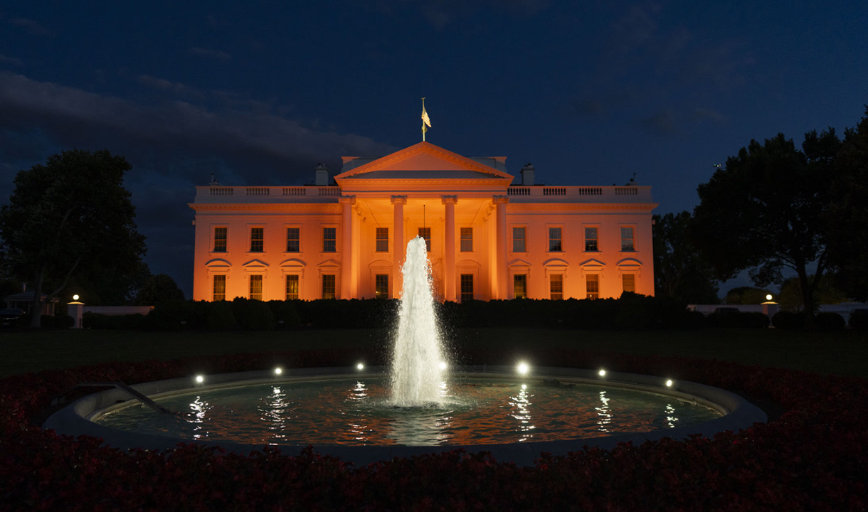 Pembunuhan Minneapolis Berujung Penutupan Sementara Pemerintahan Amerika