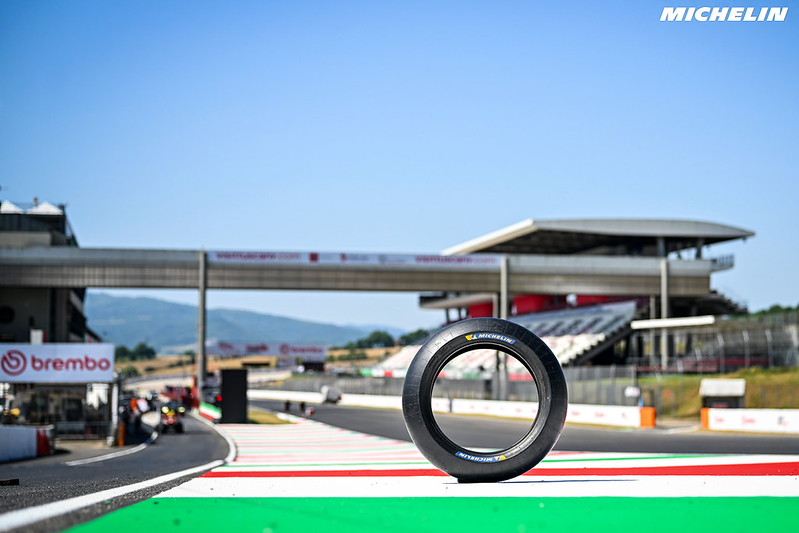 Langkah Ekstrem Michelin di MotoGP Italia: Ban Hard Resmi Dihapus!