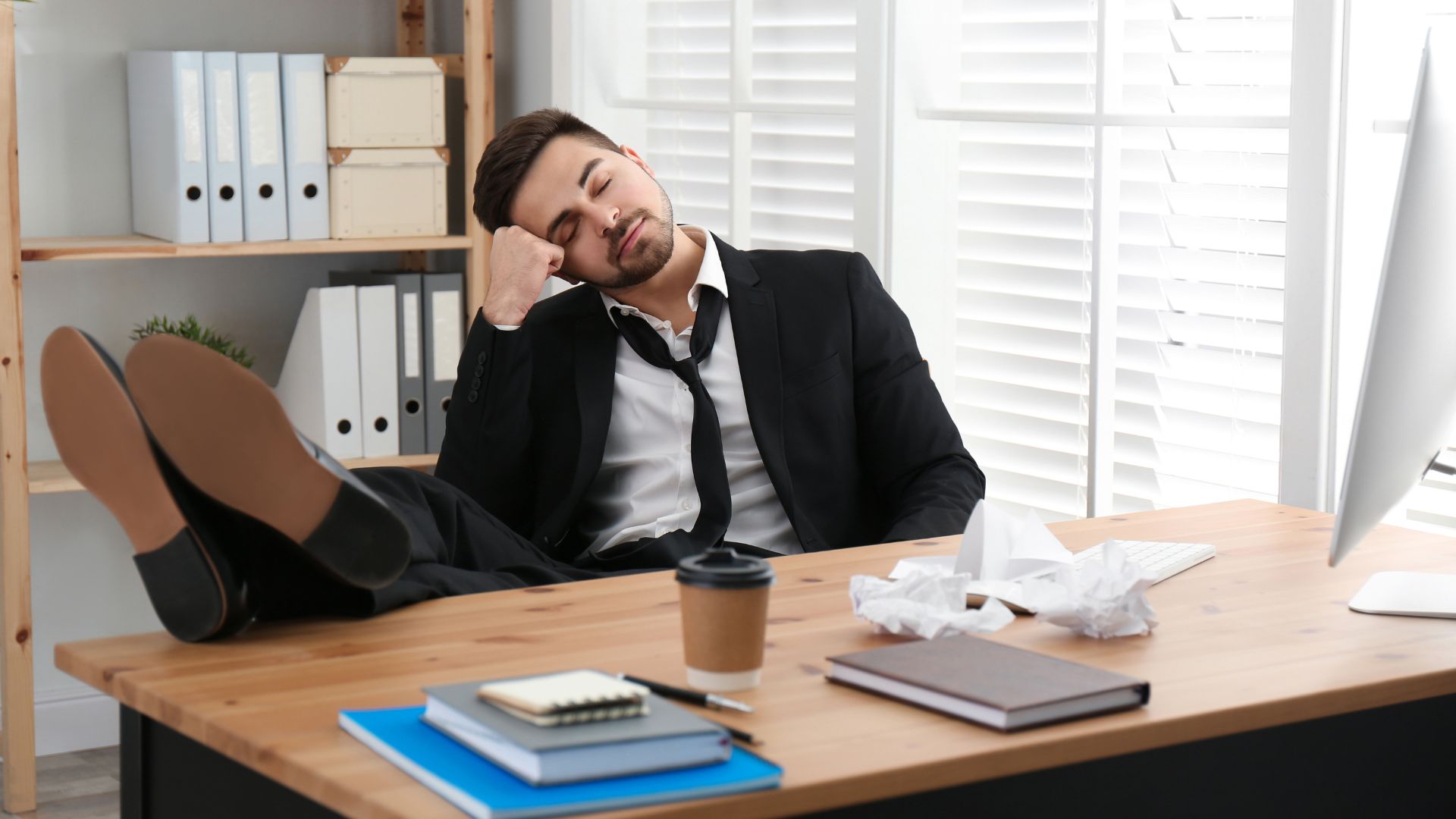 9 Kebiasaan dalam Dunia Kerja yang Membuat Anda Terlihat Tidak Profesional