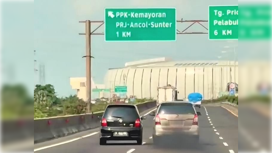 Berbuntut Panjang, Sopir Livina Ngaku Diperas Pengemudi Innova Usai Saling Senggol di Tol Kemayoran!