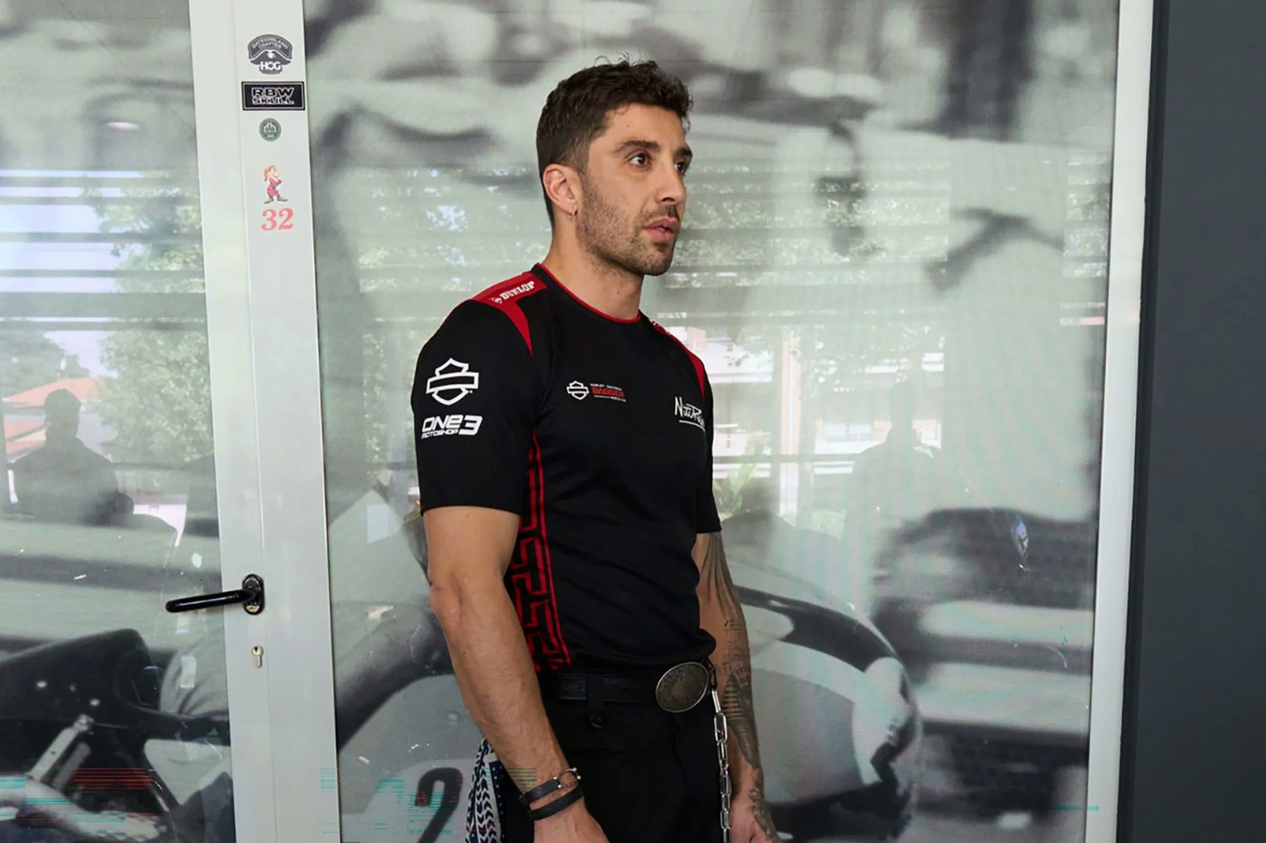 Menang di Debut Balapan Harley-Davidson, Iannone Tantang Casey Stoner Untuk Turun di Bagger Cup